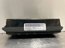 Load image into Gallery viewer, REAR TEMPERATURE CONTROLS Escalade Escalade ESV Suburban 1500 07-14 - NW98984