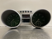 Load image into Gallery viewer, SPEEDOMETER CLUSTER R320 R350 R500 R63 2006 06 2007 07 - NW161499