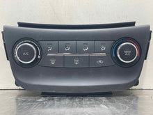 Load image into Gallery viewer, Temperature Controls Nissan Sentra 2017 - NW100289
