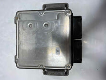 Load image into Gallery viewer, ECU ECM Computer Lincoln MKT 2013 - NW58376