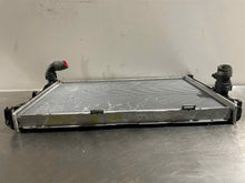 Load image into Gallery viewer, RADIATOR BMW 525i 530i 540i 1998 98 99 00 01 02 03 - NW131981