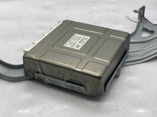 Load image into Gallery viewer, NETWORK CONTROL MODULE COMPUTER Highlander 2006 06 2007 07 - NW38584