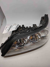 Load image into Gallery viewer, HEADLIGHT LAMP ASSEMBLY Town Car 05 06 07 08 09 10 11 Left - NW102111