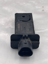 Load image into Gallery viewer, Mass Air Flow Sensor Meter MAF Volvo S60 XC60 2012 12 - NW5726