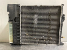 Load image into Gallery viewer, RADIATOR 320i 323i 325i 328i 1992 92 - 99 - NW131961