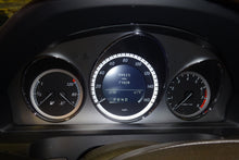 Load image into Gallery viewer, SPEEDOMETER CLUSTER C250 C300 C350 C63 GLK350 2011 11 - NW161086