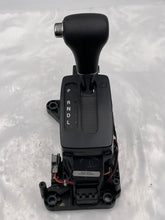 Load image into Gallery viewer, Floor Shifter Ford Fusion 2006 - NW77283