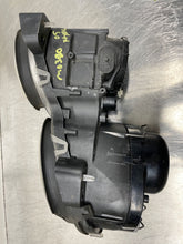 Load image into Gallery viewer, HEADLIGHT LAMP ASSEMBLY Jaguar X Type 02 03 04 05 06 07 08 Right - NW102993