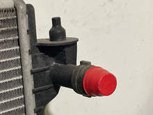 Load image into Gallery viewer, RADIATOR Audi A4 A6 2002 02 03 04 05 Manual - NW131893