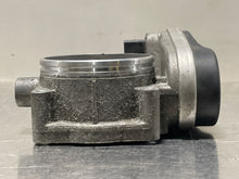 Load image into Gallery viewer, THROTTLE BODY BMW 650i 550i 750i X5 2006 06 2007 07 08 09 10 - NW177825