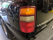 Load image into Gallery viewer, TAIL LIGHT LAMP Suburban 1500 Suburban 2500 Tahoe Yukon 00-03 Left - NW179741