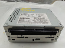 Load image into Gallery viewer, RADIO Volvo C70 S80 V70 XC60 XC70 2009 09 2010 10 2011 11 AM FM CD - NW140580