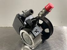 Load image into Gallery viewer, Power Steering Pump Chevrolet Impala 2013 - NW162593