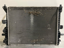 Load image into Gallery viewer, RADIATOR Crown Victoria Town Car Grand Marquis Passenger Car 06-11 - NW131794