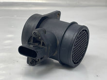 Load image into Gallery viewer, Mass Air Flow Sensor Meter MAF A4 TT Beetle Golf Golf Cabriolet 00-07 - NW4709