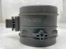Load image into Gallery viewer, Mass Air Flow Sensor Meter MAF E350 E550 G63 C230 C250 C280 C300 05-13 - NW5305