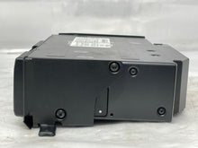 Load image into Gallery viewer, REMOTE CD CHANGER C230 C240 C280 C320 C350 C55 CLK320 04-12 - NW138485