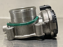 Load image into Gallery viewer, Throttle Body Lincoln MKC 2016 - NW177555