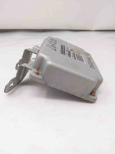 Load image into Gallery viewer, Transmission computer Nissan Murano 2005 05 2006 06 CVT - NW31884