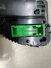 Load image into Gallery viewer, SPEEDOMETER CLUSTER Audi A4 2005 05 2006 06 - NW159501