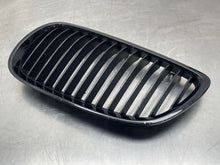 Load image into Gallery viewer, Grille BMW 335I 2010 - NW98156