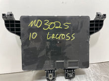 Load image into Gallery viewer, Fuse Box Buick Lacrosse 2010 - NW64754