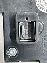 Load image into Gallery viewer, INFO-GPS SCREEN CL550 CL600 CL63 CL65 S450 Cdn S550 S600 S63 07-09 - NW105707