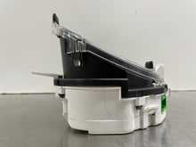 Load image into Gallery viewer, SPEEDOMETER CLUSTER Subaru Forester 2004 04 Auto - NW161786