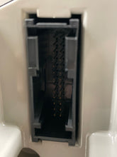 Load image into Gallery viewer, SPEEDOMETER CLUSTER BMW 325ci 325i 2003 03 2004 04 2005 05 - NW159670