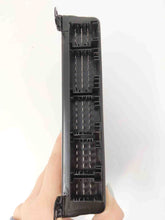 Load image into Gallery viewer, ABS COMPUTER Land Rover Discovery 99 00 01 02 - NW36918