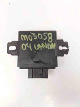 Load image into Gallery viewer, CRUISE CONTROL COMPUTER Land Rover Discovery 99 - 04 - NW36920