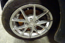 Load image into Gallery viewer, Wheel Rim Chevrolet Corvette 2000 - NW196272