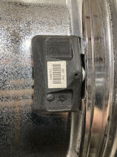 Load image into Gallery viewer, Wheel Rim Chevrolet Corvette 2000 - NW196273