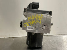 Load image into Gallery viewer, ABS PUMP Volkswagen Passat 2008 08 - NW2759