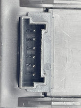 Load image into Gallery viewer, SECURITY COMPUTER MERCEDES SL500 C230 C240 01 - 06 - NW34336