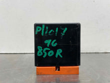 Load image into Gallery viewer, CRUISE CONTROL COMPUTER Volvo S70 850 960 93 94 - 97 98 - NW38957