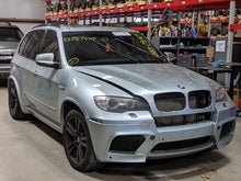Load image into Gallery viewer, Intercooler BMW X5M 2010 - NW106277