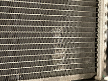 Load image into Gallery viewer, RADIATOR Expedition F150 Pickup F150 Raptor Pickup Raptor Navigator 09-14 - NW131818