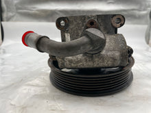 Load image into Gallery viewer, Power Steering Pump Lincoln Navigator 2011 - NW162903