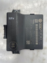 Load image into Gallery viewer, GATEWAY CONTROL MODULE COMPUTER Audi A4 S4 09 10 11 12 - NW28291