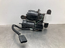 Load image into Gallery viewer, Suspension Air Compressor Pump Cadillac DTS 2008 - NW466162