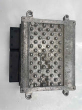 Load image into Gallery viewer, ECU ECM COMPUTER Land Rover LR2 2011 11 2012 12 - NW61985