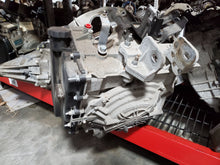 Load image into Gallery viewer, TRANSMISSION Ford Edge Taurus 14 15 16 17 18 19 FWD - NW183047