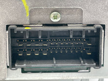 Load image into Gallery viewer, Radio Kia Sedona 2007 - NW138017
