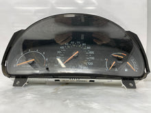 Load image into Gallery viewer, SPEEDOMETER CLUSTER SAAB 9-3 9-5 2000 00 2001 01 AUTO - NW161663