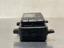 Load image into Gallery viewer, Temperature Controls 2006 - NW100651