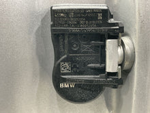 Load image into Gallery viewer, THEFT LOCKING MODULE Qx4 Pathfinder 2002 02 2003 03 04 - NW31958