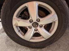 Load image into Gallery viewer, WHEEL RIM Routan 2009-2014 17x6-1/2 ALLOY - NW201688
