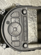Load image into Gallery viewer, Temperature Controls Kia Soul 2012 - NW483655