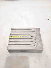 Load image into Gallery viewer, AMPLIFIER Hyundai Elantra 2017 17 2018 18 - NW137495